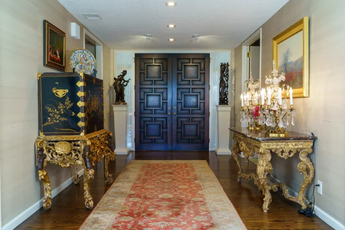 Custom-made Wooden Sculpture Pedestals, pair.