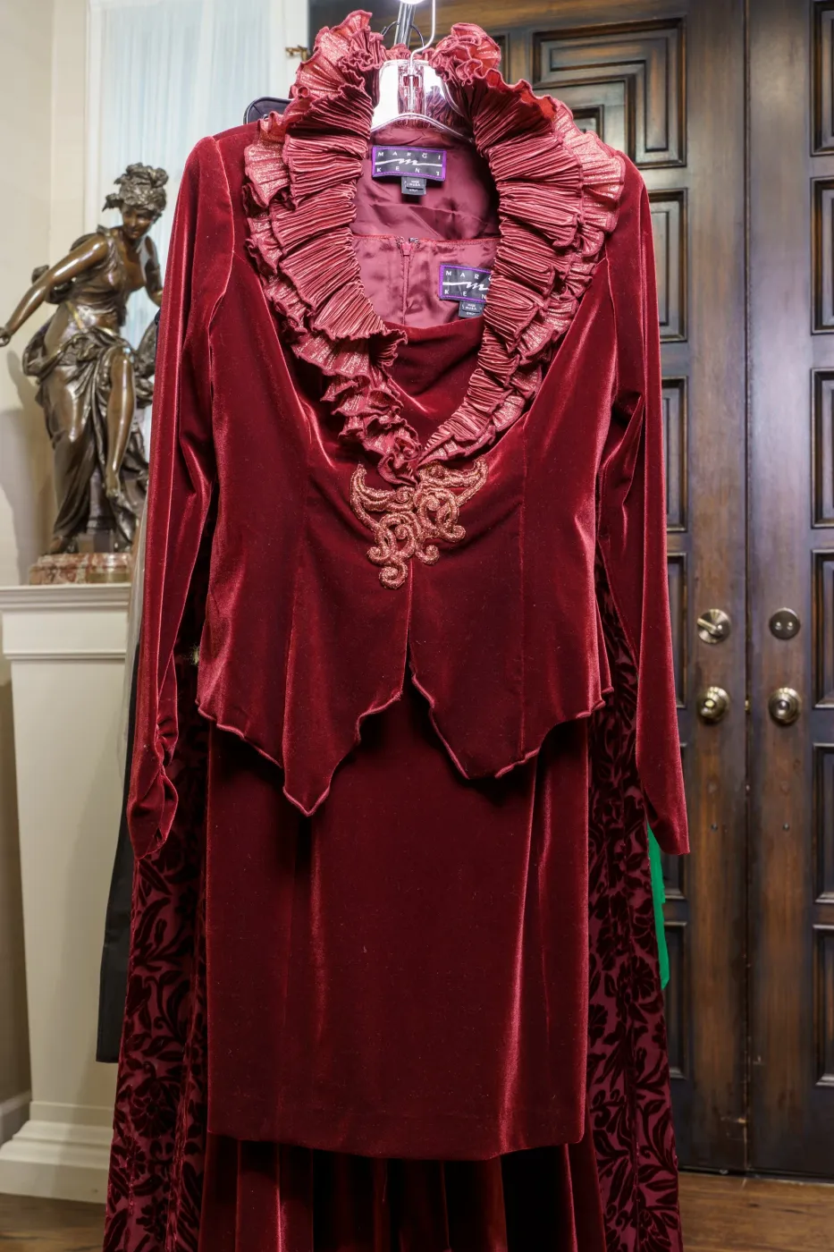 Exceptional Burgundy Velvet Concert Gown & Vintage Evening Ensemble, photograph 1